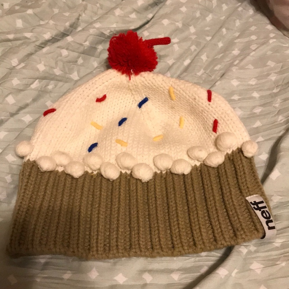 Neff cupcake beanie